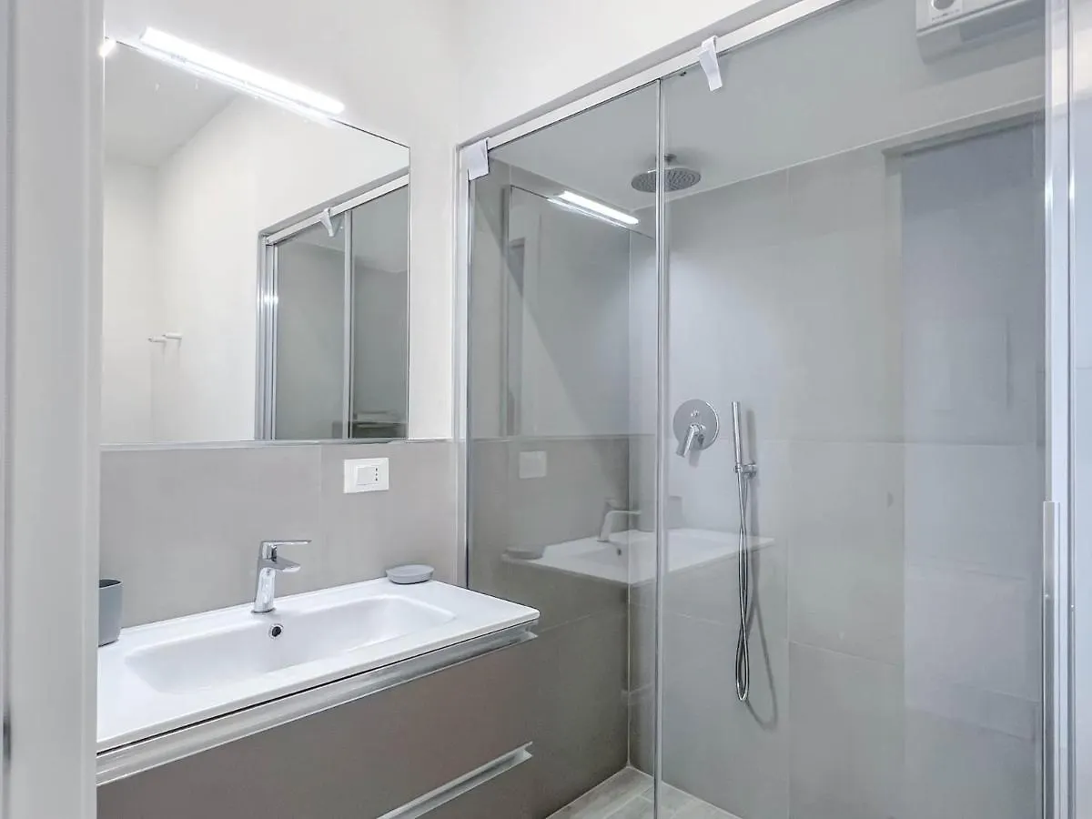 Nuovo Bilocale Con Posto Auto Apartment Varazze 0*,